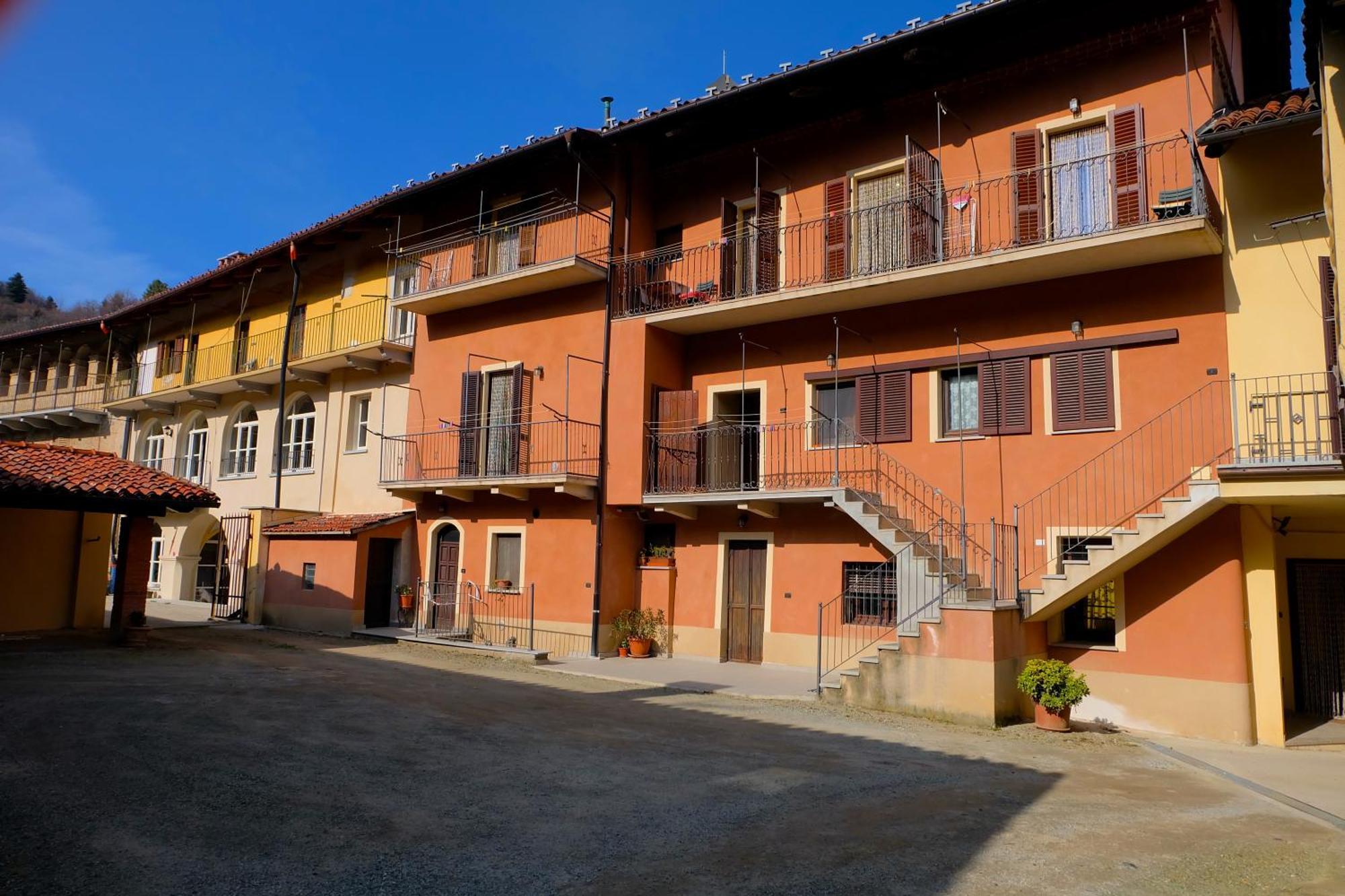La Ghiacciaia Aparthotel Verzuolo Luaran gambar